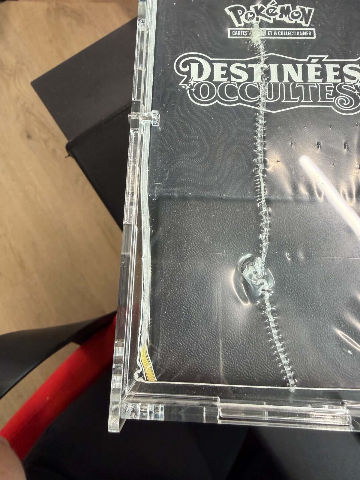 AVEC DEFAUT : SL11.5 - Destinées Occultes - ETB - Sous Plexi : FRANCAIS